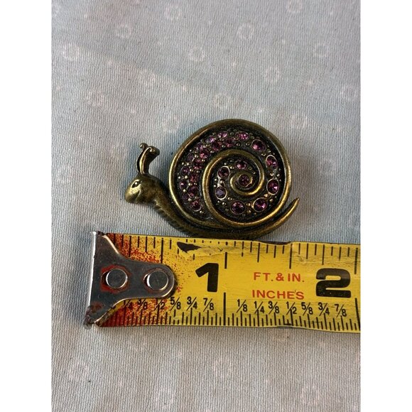 Snail Brooch Gold Toned Embellished with Purple Stones Estate VTG - Picture 3 of 6
